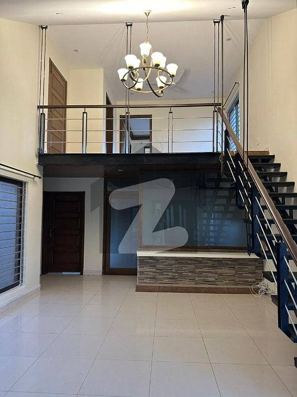 Beautiful upper portion with own entrance Beautiful upper portion with own entrance