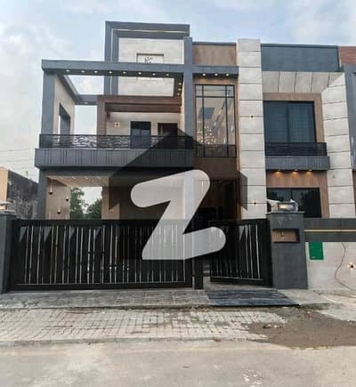 10 Marla House For Sale In Bahria Town Lahore Talha Block