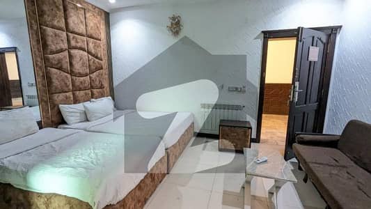 FOR RENT Renovated 22-Bedrooms Triple Storey House F_6/1