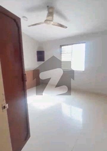 کلفٹن ۔ بلاک 9 کلفٹن,کراچی میں 4 کمروں کا 12 مرلہ مکان 2.25 لاکھ میں کرایہ پر دستیاب ہے۔