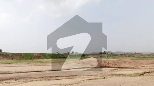 مارگلہ انکلیو مارگلہ ایونیو,اسلام آباد میں 1 کنال رہائشی پلاٹ 1.8 کروڑ میں برائے فروخت۔