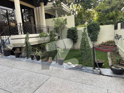 F-11 Islamabad Beautiful Corner House for Rent