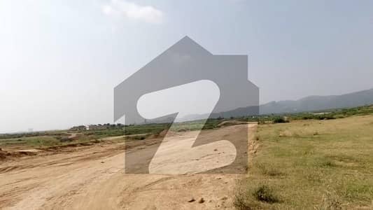 A Residential Plot Of 1 Kanal In Rs. 30000000