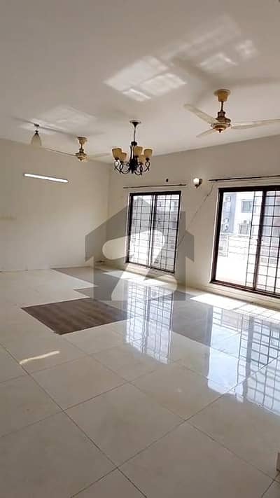 3 Bed Room Apartment Available For Sale in Askari 11 3 Bed Room Apartment Available For Sale in Askari 11