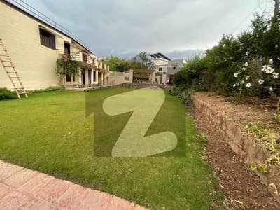 1.5 Kanal plot For Sale In Banigala Islamabad Near Imran Khan House In Qasim Avenue