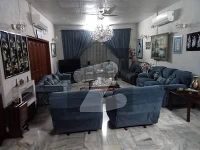 One Kanal Used Modern Design Bungalow For Sale At Prime Location Of DHA Lahore Near To Commercial Market. One Kanal Used Modern Design Bungalow For Sale At Prime Location Of DHA Lahore Near To Commercial Market.