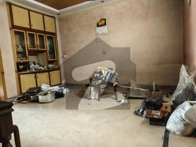 05 MARLA HOUSE FOR RENT IDEAL LOCATION IN JOHAR TOWN LAHORE