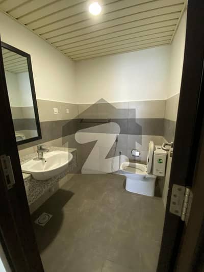 Emaar Pearl Tower II 3 Bed Sea Facing on Rent