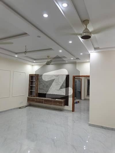 10 Marla Brand New Upper Portion For Rent