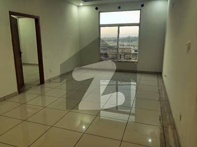 3 Bed semi Furnished Apartment for sale in Luxus Mall