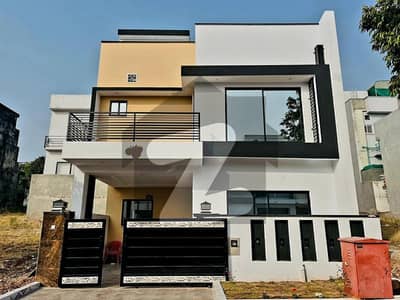 Bahria Enclave sector H 5 Marla Duble story House available for sale ideal location more options available