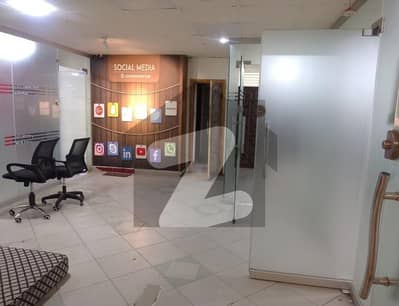 1000 Sqft Semi Furnished Office On Main Boulevard Near Barkat Market Lahore For Rent
