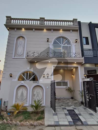 3.5 Marla Corner Elegant House for Sale