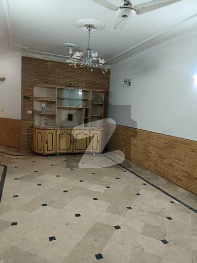بحریہ ٹاؤن فیز 2 بحریہ ٹاؤن راولپنڈی,راولپنڈی میں 5 کمروں کا 10 مرلہ مکان 3.95 کروڑ میں برائے فروخت۔