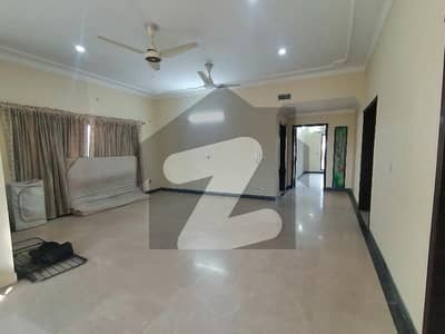 Your Ideal On Excellent Location 20 Marla House Has Just Become Available In Izmir Town