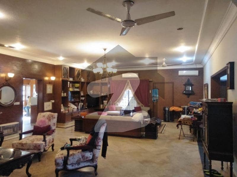 2 Kanal Beautiful House For Sale 2 Kanal Beautiful House For Sale