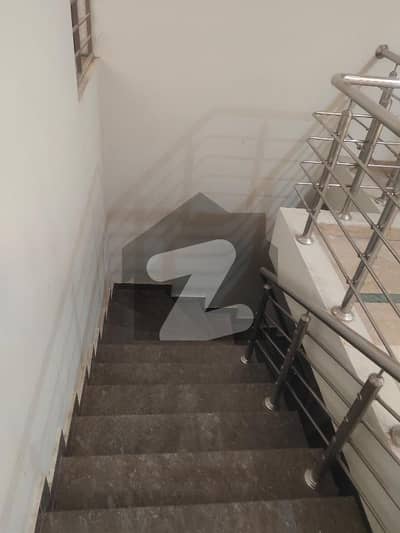 12 Marla (40*80) 3ripl unit Full House Available For Rent in G15