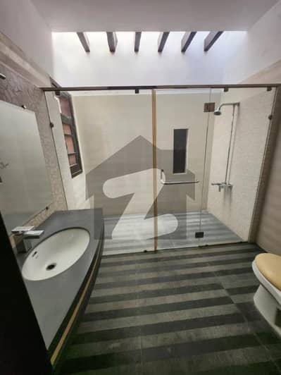 500 Sq. Yards Bungalow with Basement | 6 Bedrooms (2+4) | DHA Phase 8 D-Cutting | Rent 6 Lac