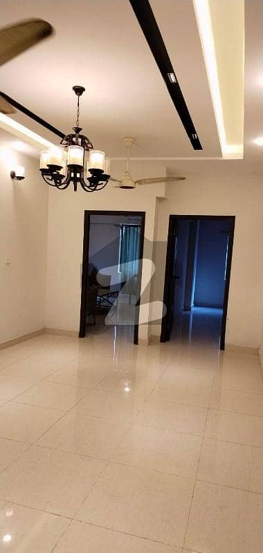 3 Bedroom Apartment Drawing Dinning American Kitchen For Rent