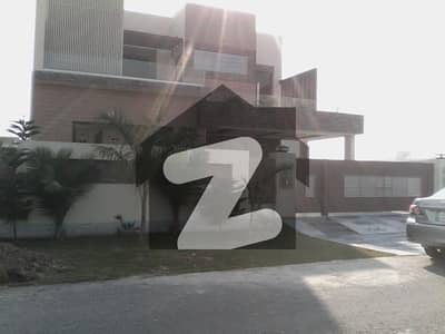 I Kanal Owner Built 7 BD 8 WR - Full Basement - 8000 Sq Ft Covered Area