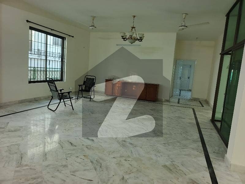 F-11 4'Bed Upper Portion for Rent F-11 4'Bed Upper Portion for Rent