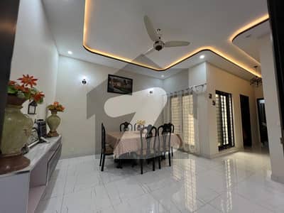10 Marla Upper Portion Avaliable For Rent In Lake City