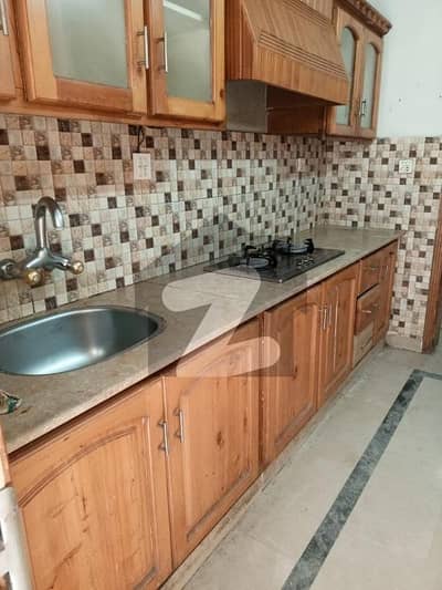 upper portion available for rent in G10