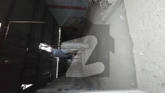 نیشنل ہائی وے کراچی میں 9 مرلہ Studio دکان 8.5 کروڑ میں برائے فروخت۔