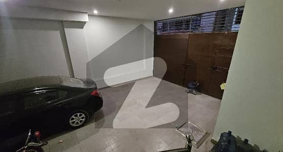 Tariq Road 3 Bed DD Portion With Roof And Solar System
