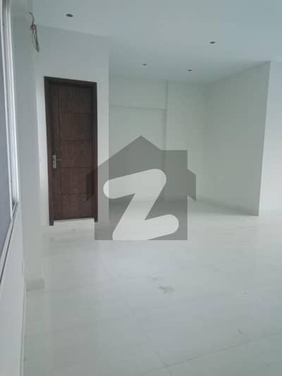 OFFICE FLOORS FOR SALE ON VERY PRIME LOCATION WELL MAINTAINED BUILDING RESONABLE ON SALE BOKHARI COMMERCIAL NEAR KARACHI HALEEM