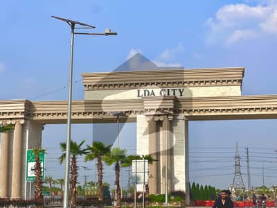 ایل ڈی اے سٹی فیز 1 - بلاک سی سی ایل ڈی اے سٹی فیز 1 - اقبال سیکٹر,ایل ڈی اے سٹی فیز 1,ایل ڈی اے سٹی,ایل ڈی اے روڈ,لاہور میں 5 مرلہ رہائشی پلاٹ 35.5 لاکھ میں برائے فروخت۔