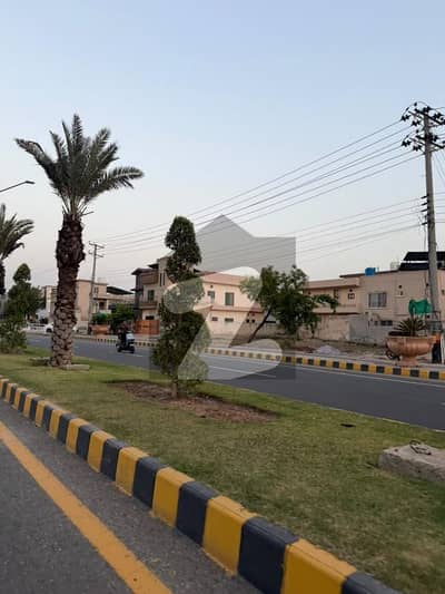 Center Park Housing Scheme  A1 black 5 Marla plot available for sale  near to market and Park  Hot location