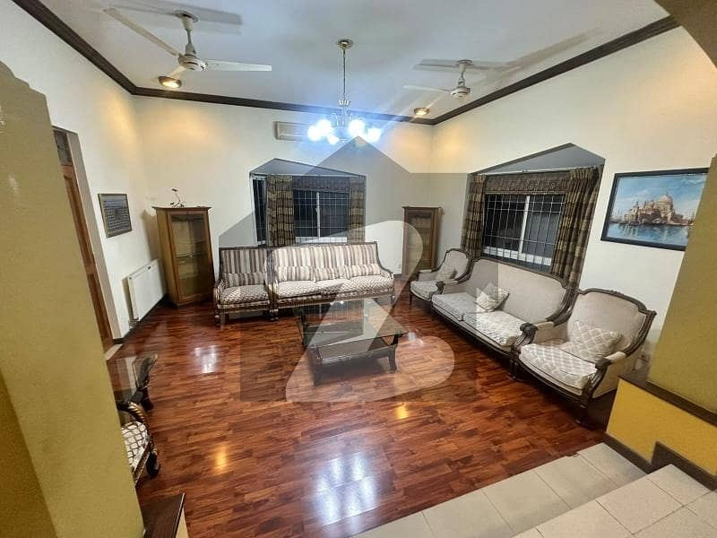 F-8 House for Rent F-8 House for Rent