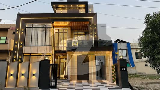 10 Marla Facing Park Beautiful Designer'S House For Sale In Central Park Lahore