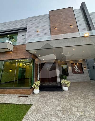 1 Kanal Modren designer bunglow for Rent in phase 4 DHA Lahore