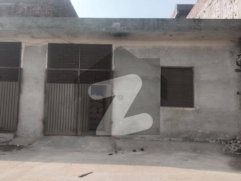 گجّومتہ لاہور میں 14 مرلہ Studio فیکٹری 2.75 کروڑ میں برائے فروخت۔ گجّومتہ لاہور میں 14 مرلہ Studio فیکٹری 2.75 کروڑ میں برائے فروخت۔