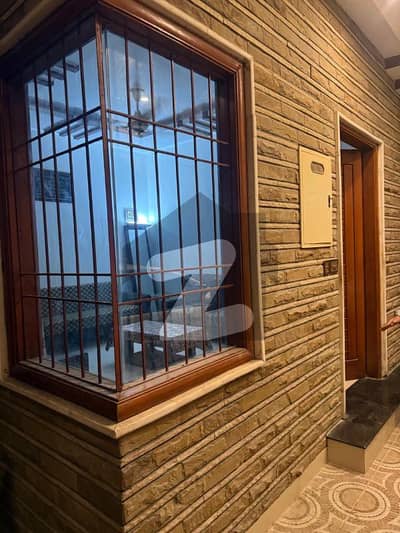 SILENT COMMERCIAL BRAND NEW OFFICE AVAILABLE FOR RENT GULSHAN-E-IQBAL BLOCK 2