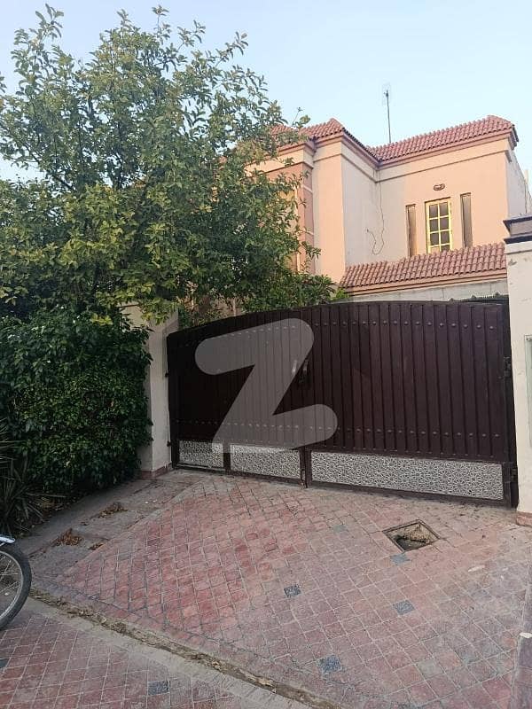 BEATUFUL HOUSE FOR SALE AVAILABLE BEATUFUL HOUSE FOR SALE AVAILABLE