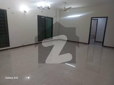 10 Marla 3 Bed Flat Available For Sale Askari 11 Sec B Lahore 10 Marla 3 Bed Flat Available For Sale Askari 11 Sec B Lahore