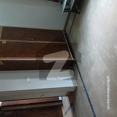 2 Beds Portion Separate Gate