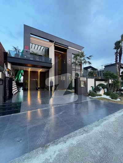 Fully Furnished 1 Kanal Top Quality Build Luxurious Modern Design Villa For Sale In DHA Lahore Phase 7