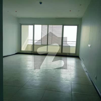 Perimum Non Furnished 3 Bed Apartment
