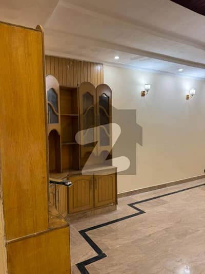10 marlah vip lower portion available for rent 10 marlah vip lower portion available for rent