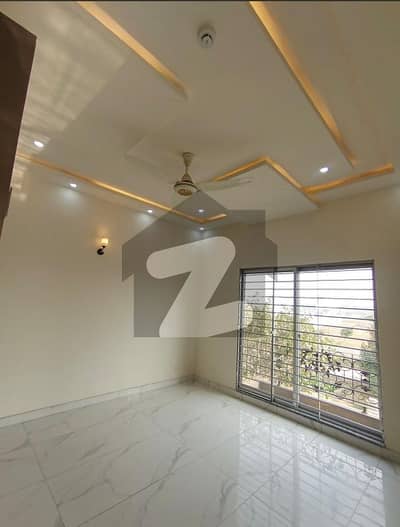 10 marla brand new house for rent