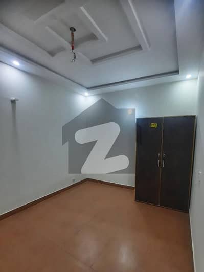 5 Marla Portion For Rent