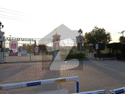 Perfect Prime Location 5 Marla Residential Plot In Central Park - Block A1 For sale