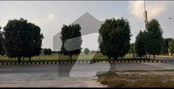 A 1 Kanal Residential Plot Available For Sale In A Block On Hot And Prime Location A 1 Kanal Residential Plot Available For Sale In A Block On Hot And Prime Location