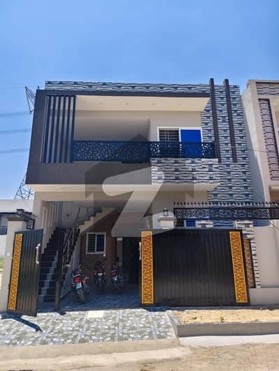 نیو سٹی فیز 2 - بلاک جے نیو سٹی فیز 2,نیو سٹی,واہ میں 3 کمروں کا 5 مرلہ مکان 1.25 کروڑ میں برائے فروخت۔