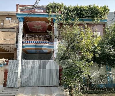 Highly-coveted 10 Marla House Is Available In Marghzar Officers Colony For sale
