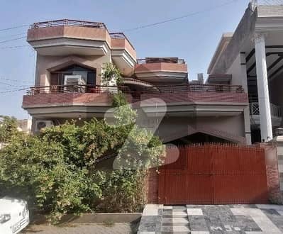 10 Marla Spacious House Is Available In Marghzar Officers Colony For sale